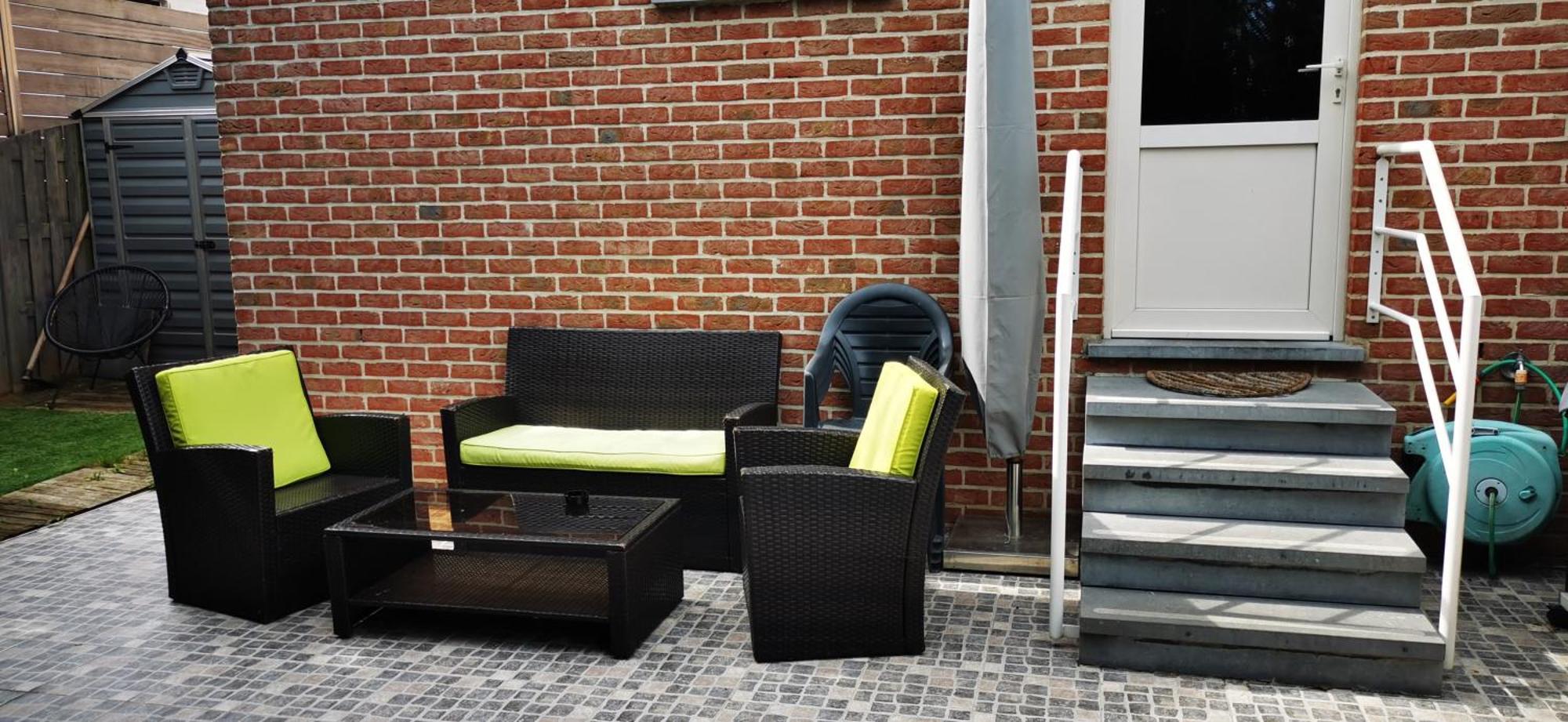Studio Equipe Brussels Sint-Pieters-Leeuw Exteriör bild